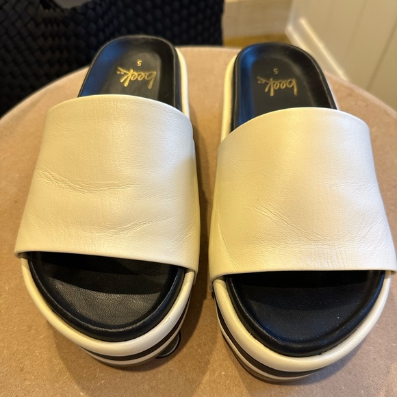 Beek sandals/Size 5 but are large for a 5/ Color: Alabastros and Black